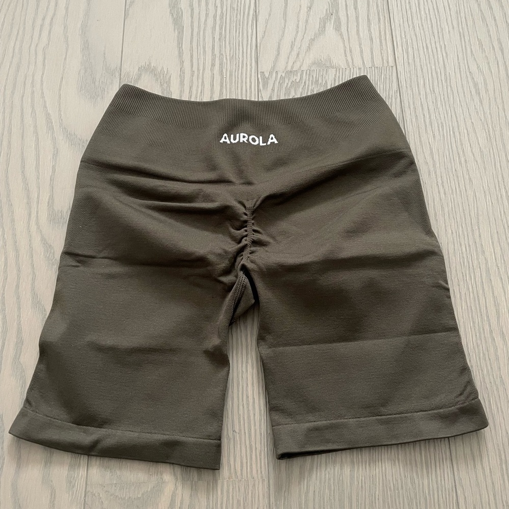 BRAND NEW AUROLA SHORTS
